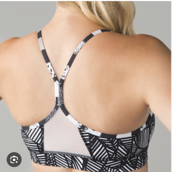 Lululemon Flow Y Bra IV Size 6 - Picture 2 of 5